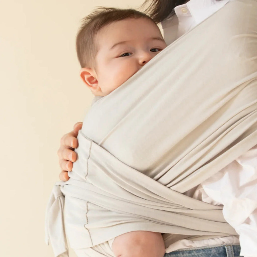 Ergonomic baby wrap for comfortable carrying