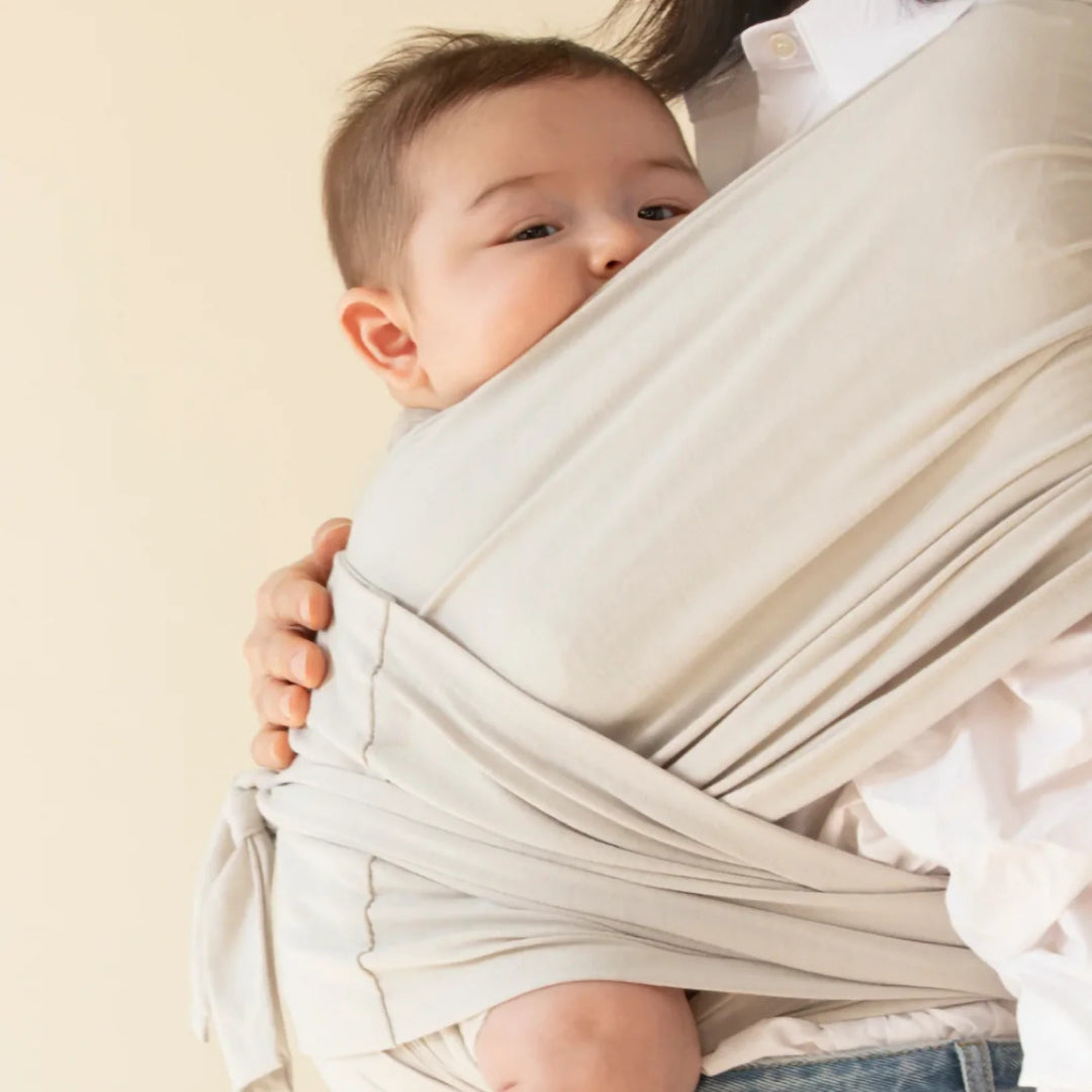 Ergonomic baby wrap for comfortable carrying
