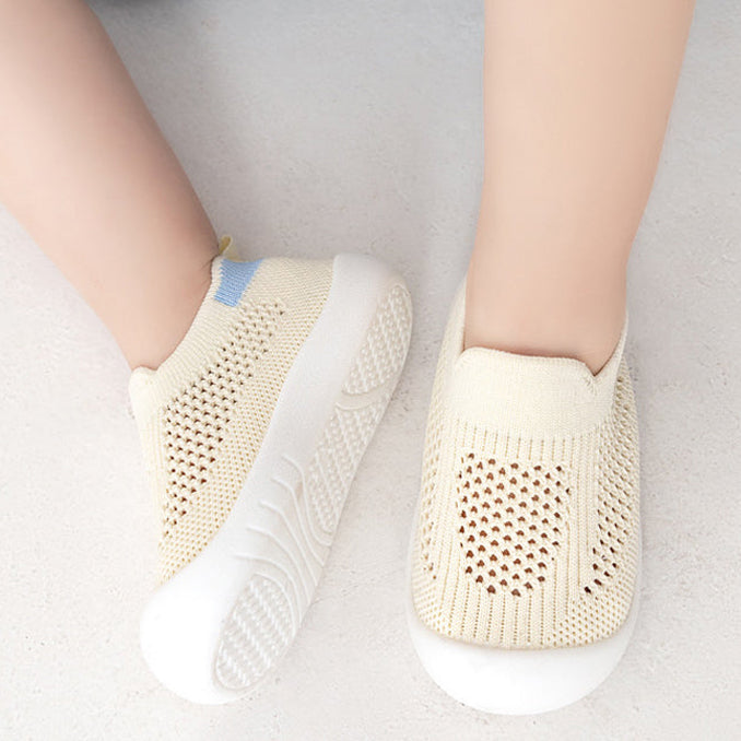 Baby walking shoes
