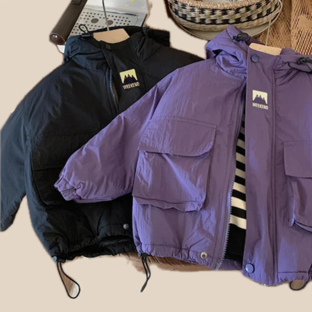 Unisex hooded windbreaker in lightweight polyester