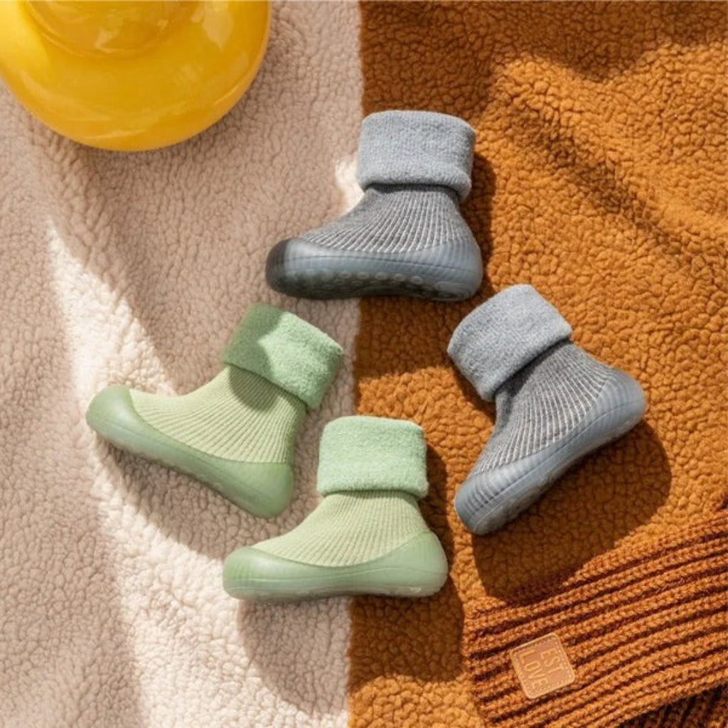 Sock shoes for baby with warm and non-slip sole