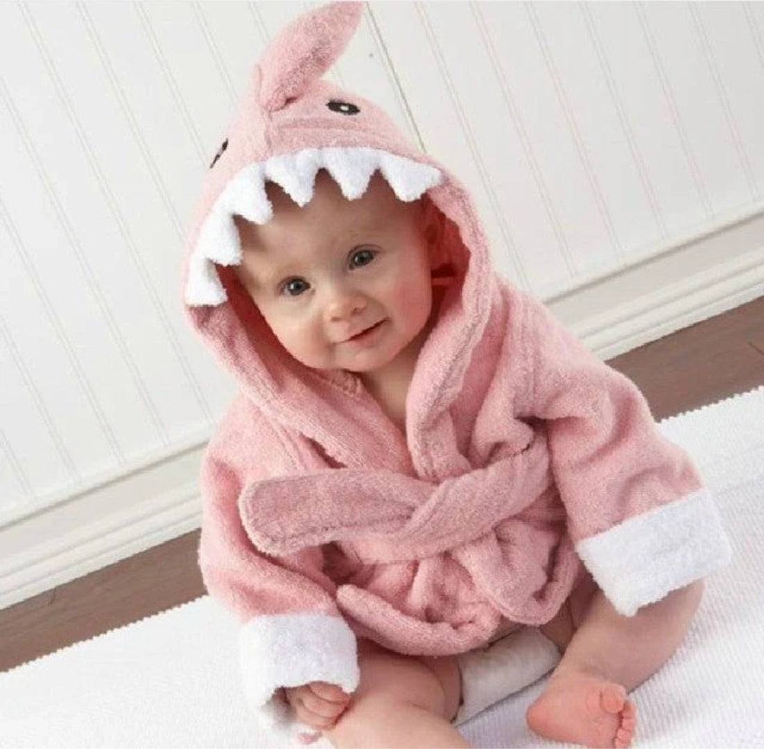 Baby bathrobe in soft absorbent material with animal motif