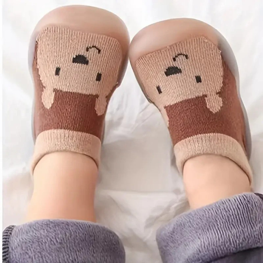 First-step baby shoes with soft, flexible, non-slip sole