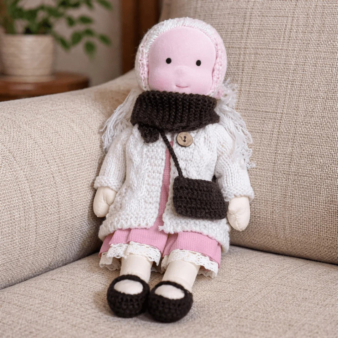 Håndlavet Waldorf dukke i bomuld til rolig og fantasifuld leg