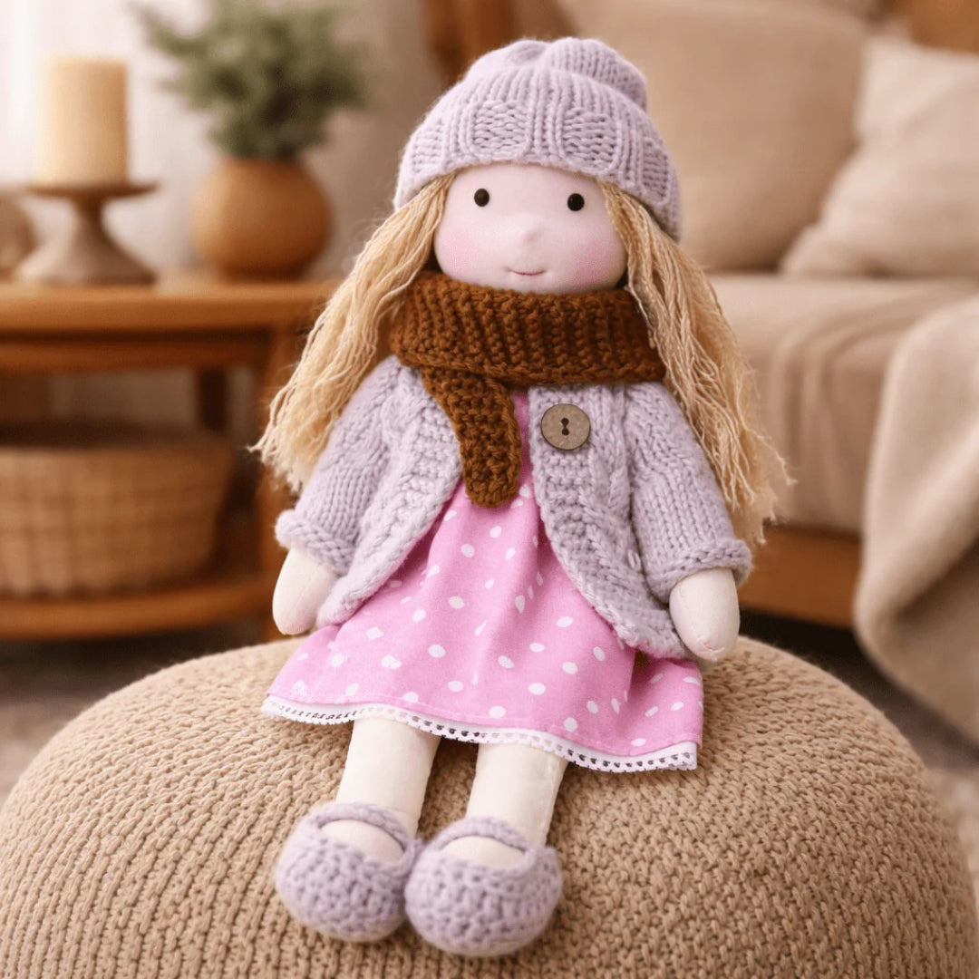 Håndlavet Waldorf dukke i bomuld til rolig og fantasifuld leg