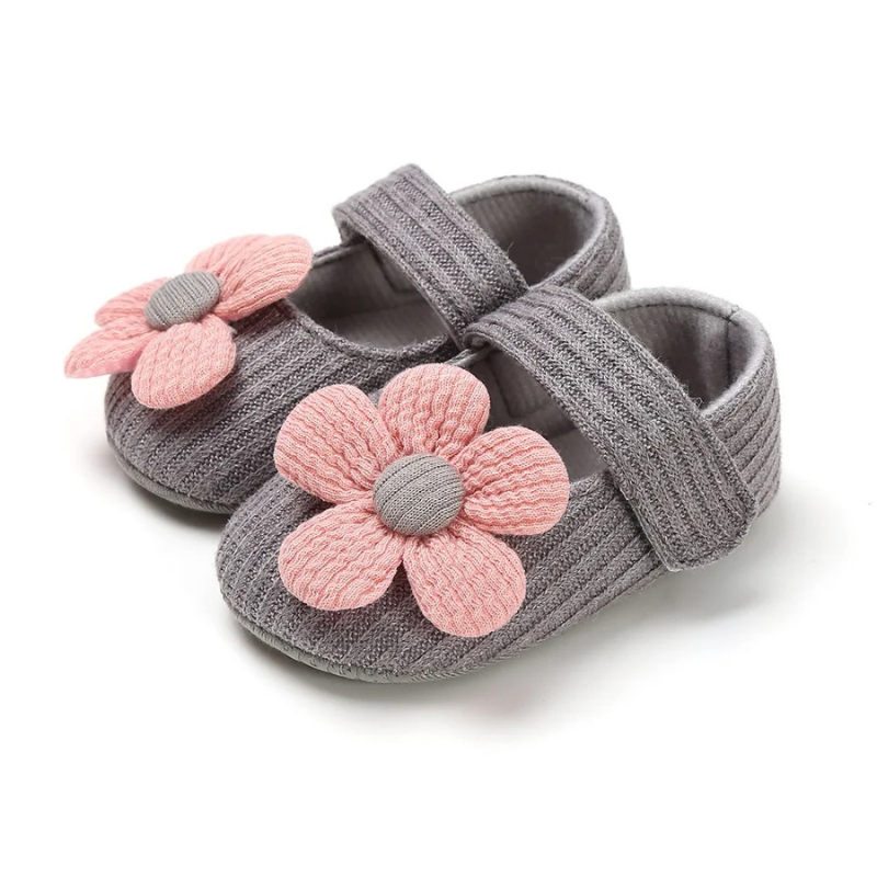 TwinkleToes soft baby booties
