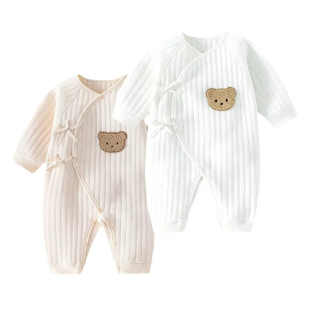 Baby bodysuit with bear and long sleeves