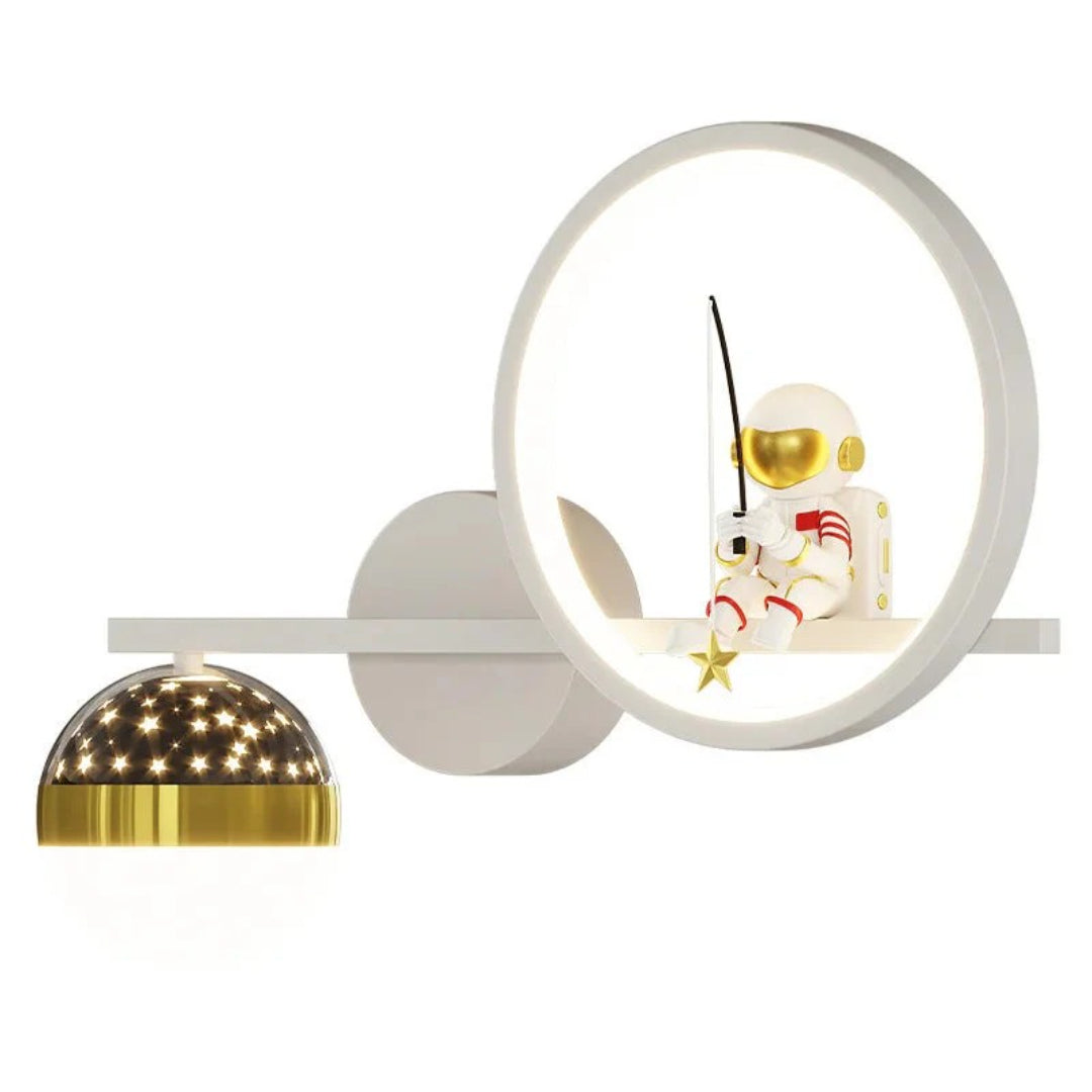 Astronaut night light with star projection for the children's room