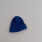 Knitted children's hat for warm days