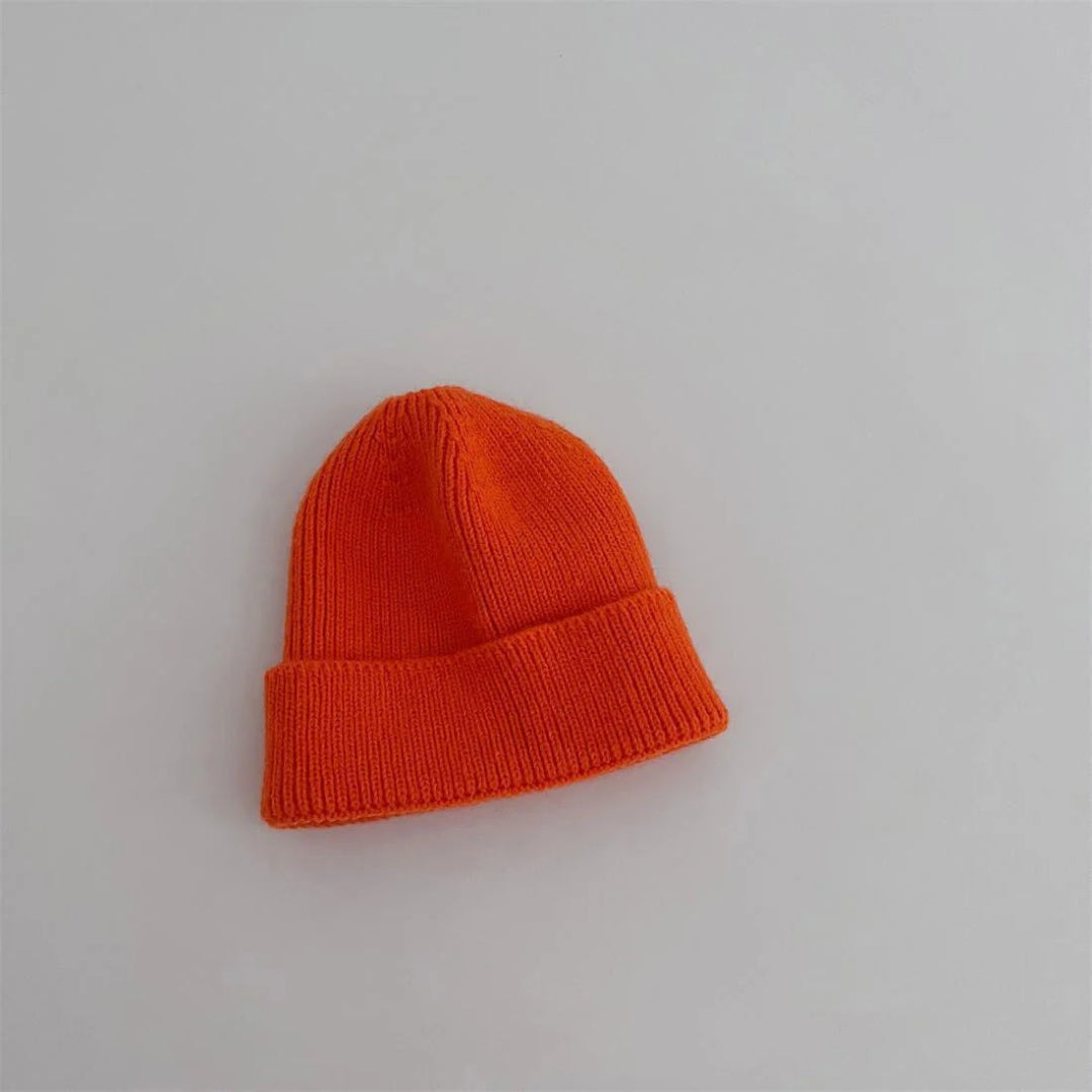 Knitted children's hat for warm days