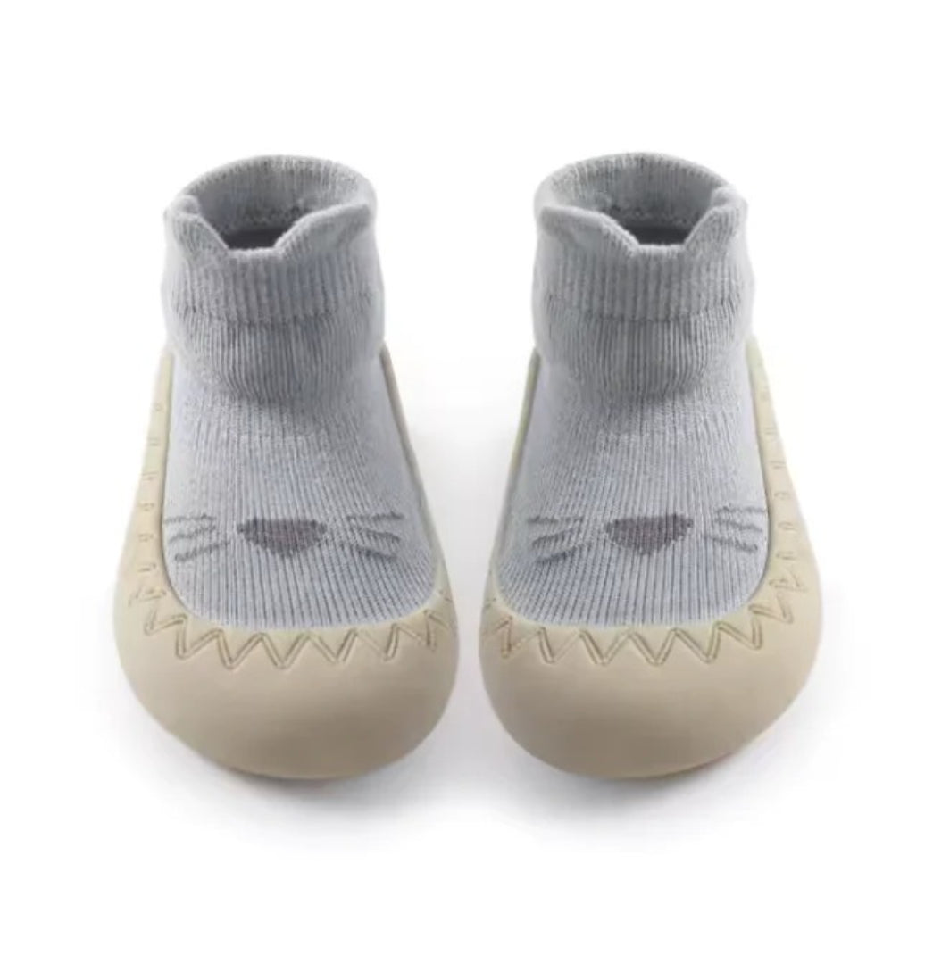 Baby boots for first steps with non-slip sole