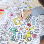 Kids' pajamas that can be drawn on and colored in