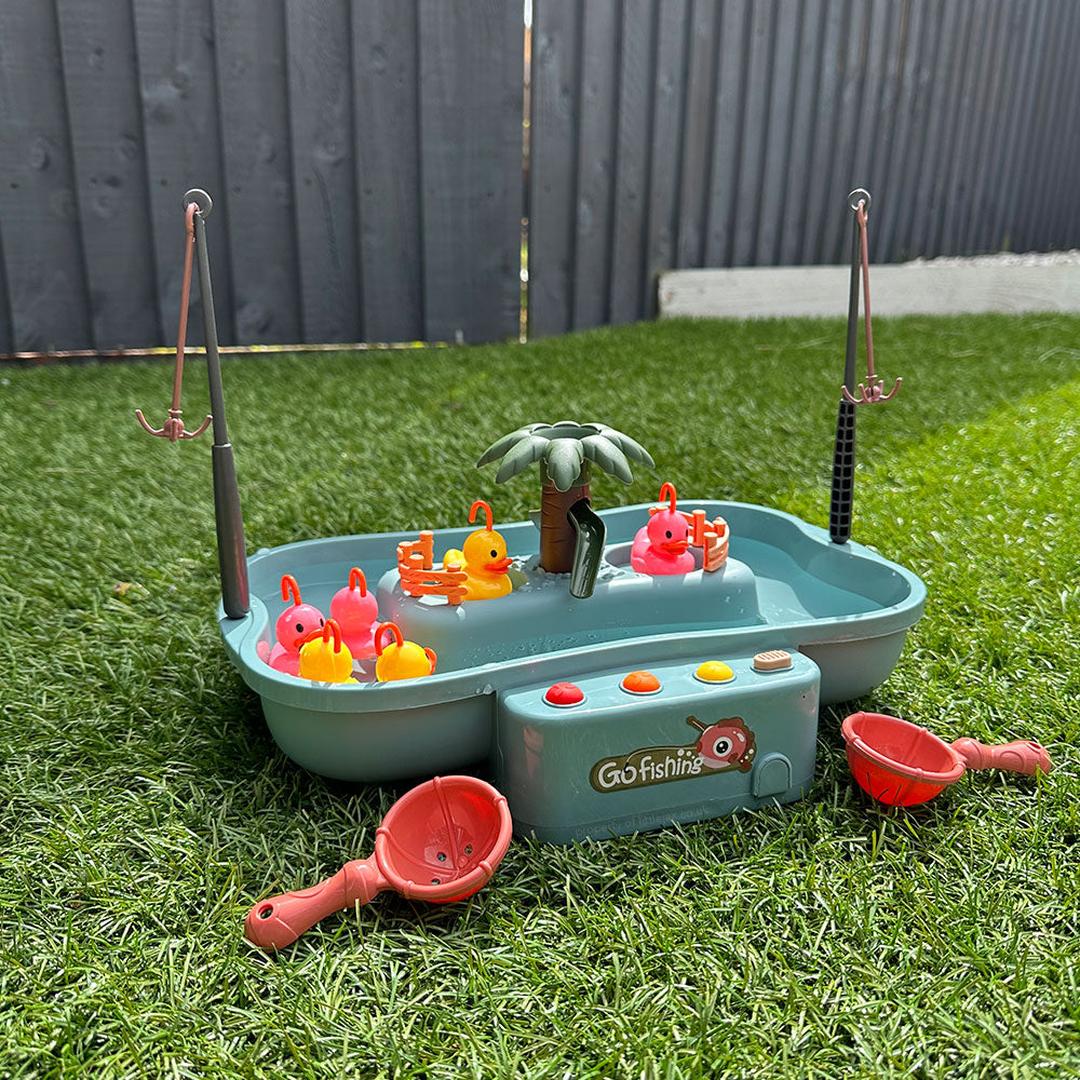 Duck fishing water play game for children motor development
