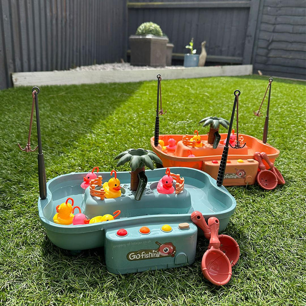 Duck fishing water play game for children motor development