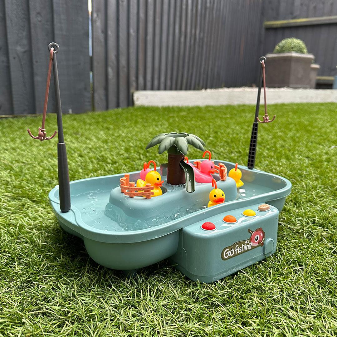 Duck fishing water play game for children motor development
