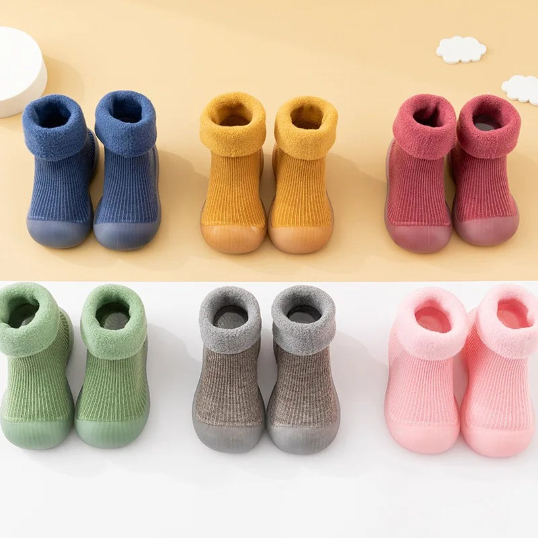 Sock shoes for baby with warm and non-slip sole