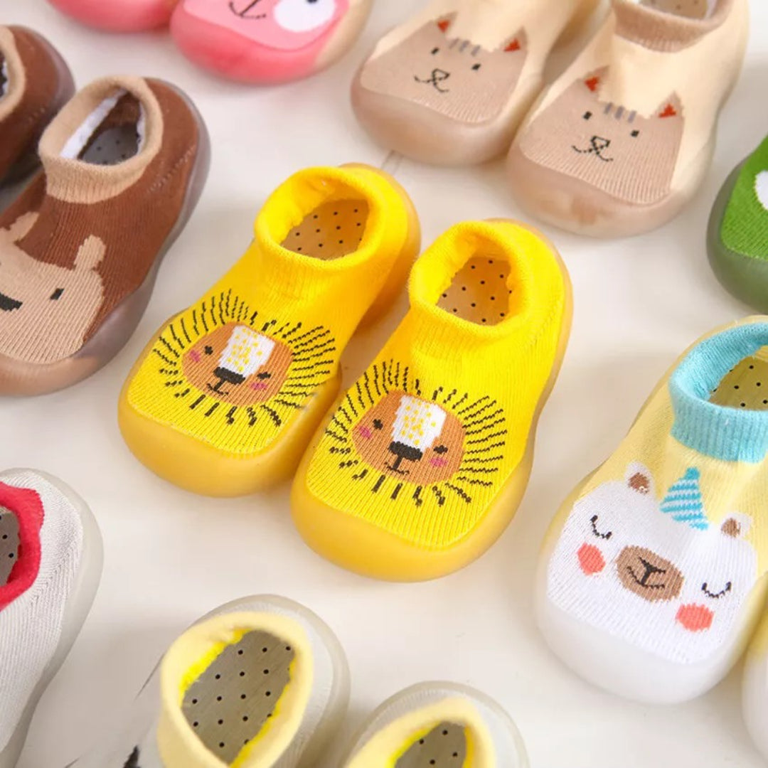 First-step baby shoes with soft, flexible, non-slip sole