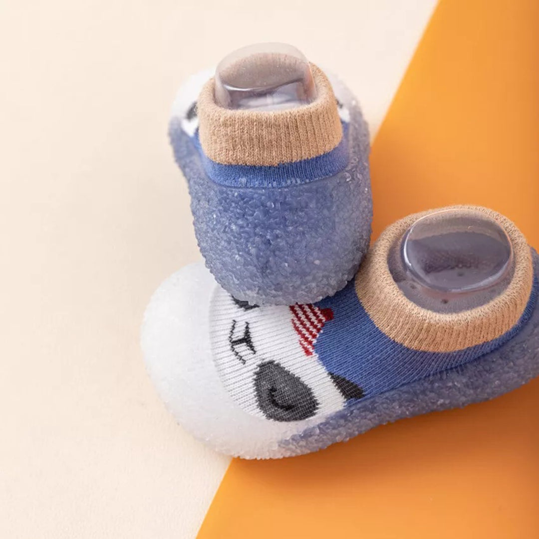 First-step baby shoes with soft, flexible, non-slip sole