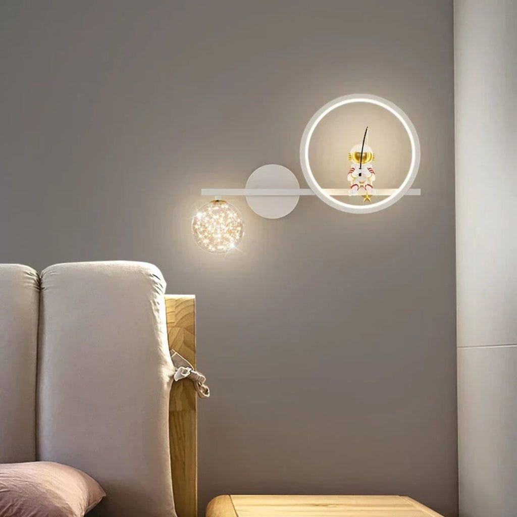 Astronaut night light with star projection for the children's room